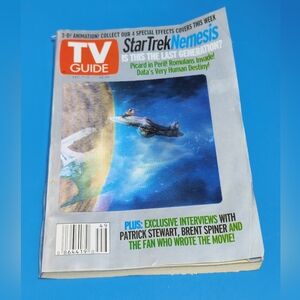 TV Guide Magazine - Star Trek Nemesis Cover 3D December 2002